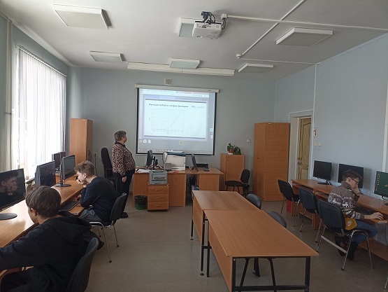 Состоялось очередное занятие школы информатики и основ программирования 